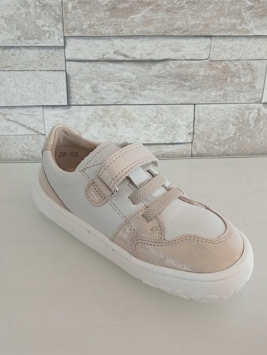 Baskets River Gold & White