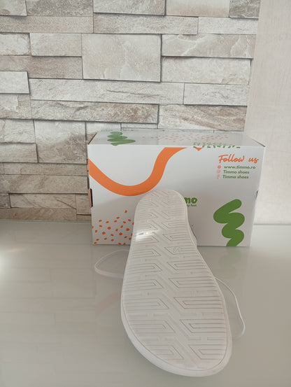 Baskets True Feel Blanches